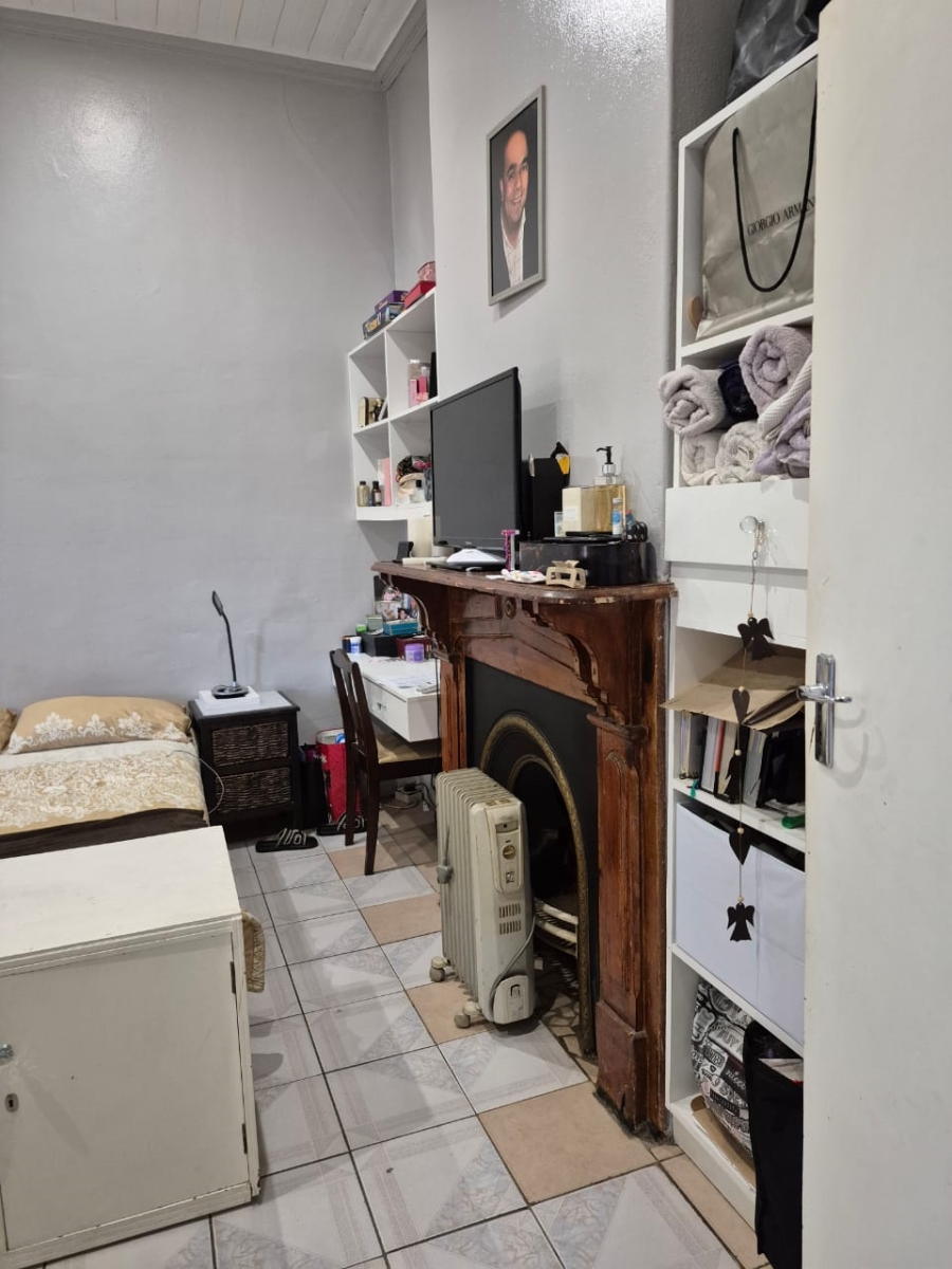 4 Bedroom Property for Sale in Woodstock Western Cape